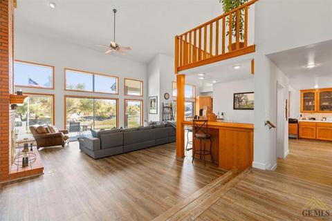 23750 Crystal Lake Ln, Tehachapi, CA 93561 photo 5