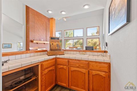 23750 Crystal Lake Ln, Tehachapi, CA 93561 photo 9