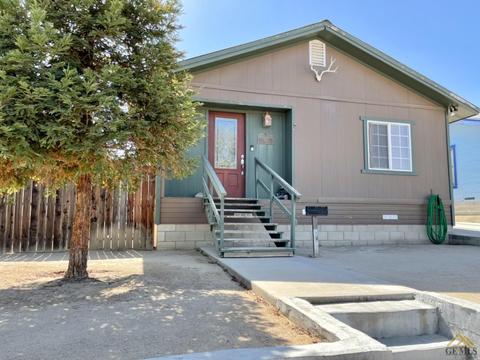 323 D St, Taft, CA 93268 photo 1