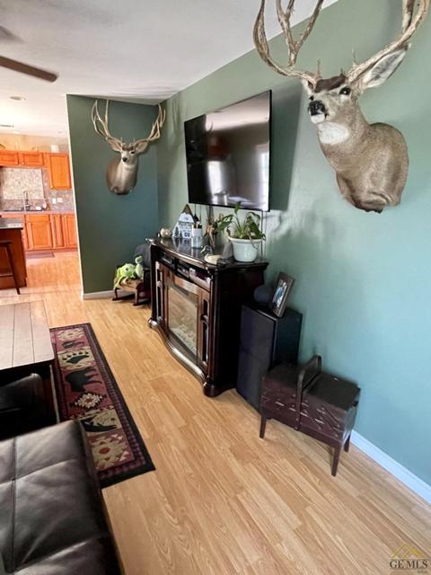 323 D St, Taft, CA 93268 photo 8