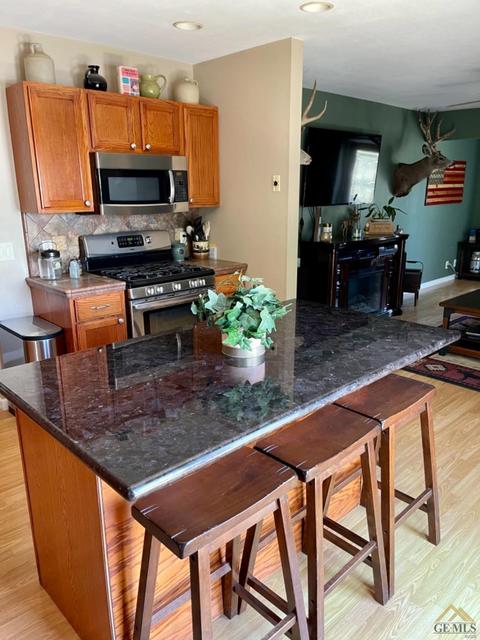 323 D St, Taft, CA 93268 photo 13