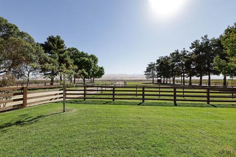 11664 Valpredo Rd, Bakersfield, CA 93313 photo 5