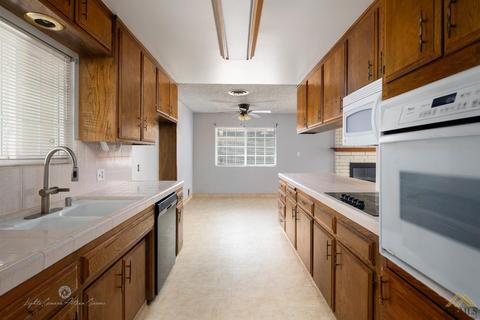 3113 Pendleton Ct, Bakersfield, CA 93309 photo 8