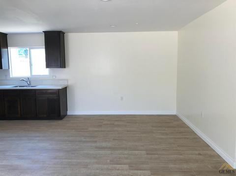 406 Jackson St, Taft, CA 93268 photo 4