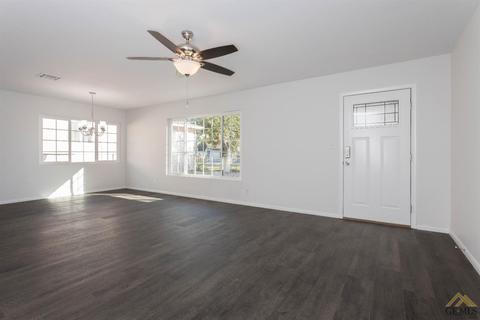 8308 Palm Ave, Lamont, CA 93241 photo 7