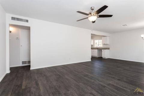 8308 Palm Ave, Lamont, CA 93241 photo 8