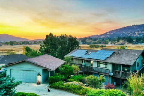 23961 Breech Ct, Tehachapi, CA 93561 photo 4