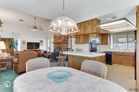 5212 Deville Ct, Bakersfield, CA 93308 photo 13