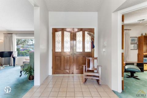 5212 Deville Ct, Bakersfield, CA 93308 photo 5