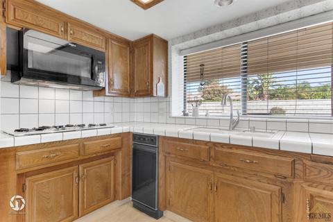 5212 Deville Ct, Bakersfield, CA 93308 photo 15