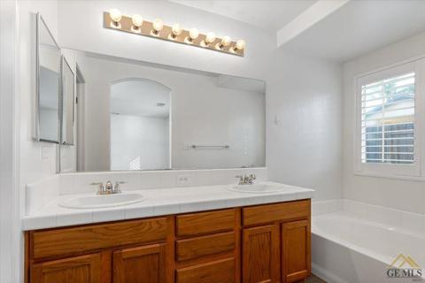 11717 Copernicus Ave, Bakersfield, CA 93312 photo 18