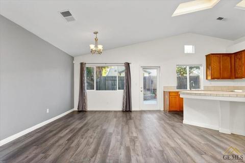 11717 Copernicus Ave, Bakersfield, CA 93312 photo 11