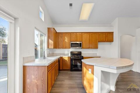 11717 Copernicus Ave, Bakersfield, CA 93312 photo 14