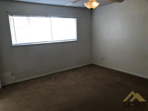 21127 Sierra Vista Dr, Tehachapi, CA 93561 photo 15