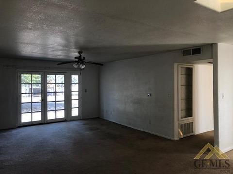 21127 Sierra Vista Dr, Tehachapi, CA 93561 photo 7
