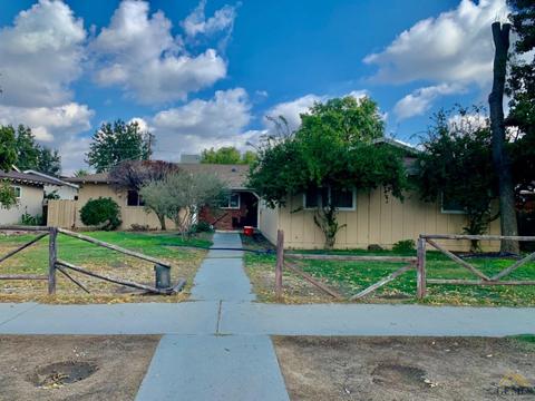 442 Campus Dr, Arvin, CA 93203 photo 2