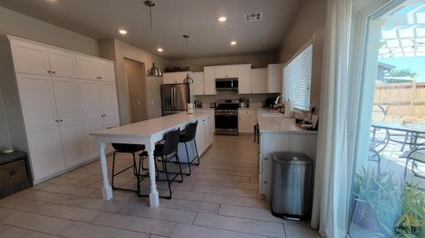 9004 Brook Shadow Way, Shafter, CA 93263 photo 10