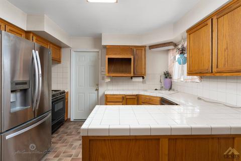 201 Ash St, Taft, CA 93268 photo 7