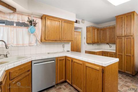 201 Ash St, Taft, CA 93268 photo 8