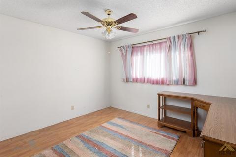 201 Ash St, Taft, CA 93268 photo 17