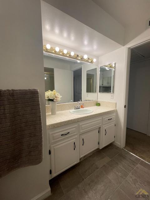 12420 Backdrop Ct, Bakersfield, CA 93306 photo 35