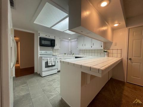 12420 Backdrop Ct, Bakersfield, CA 93306 photo 30
