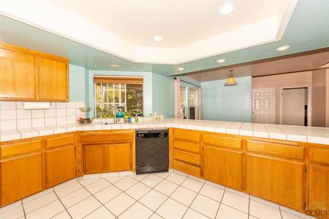 3914 Clancy Ct, Bakersfield, CA 93311 photo 11