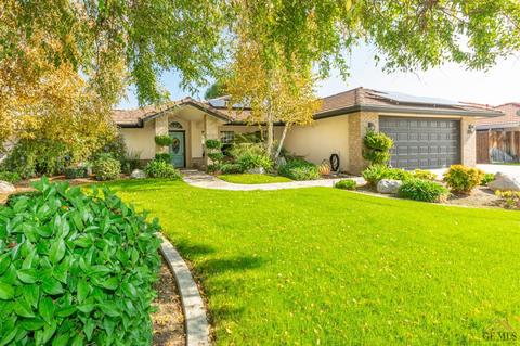 3914 Clancy Ct, Bakersfield, CA 93311 photo 2