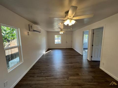 1612 4th St, Wasco, CA 93280 photo 5