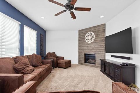 15925 Quintero Pl, Bakersfield, CA 93314 photo 4