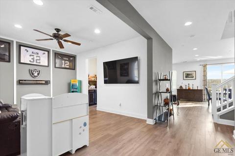 15925 Quintero Pl, Bakersfield, CA 93314 photo 2