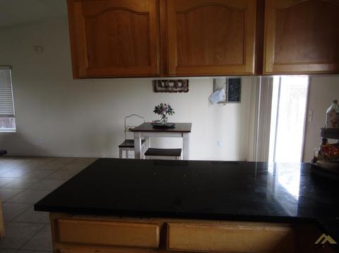 282 Fuller St, Shafter, CA 93263 photo 6