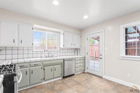 21420 Santa Barbara Dr, Tehachapi, CA 93561 photo 13