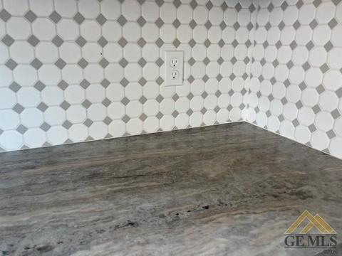 718 Pierce St, Taft, CA 93268 photo 10