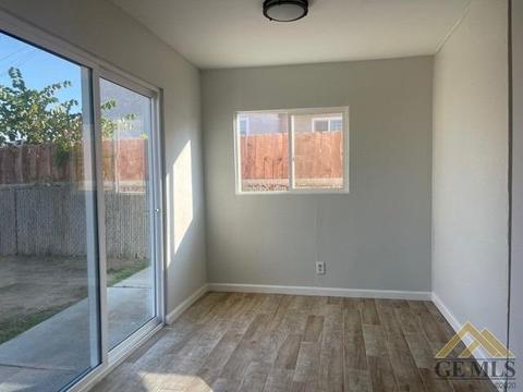 718 Pierce St, Taft, CA 93268 photo 7