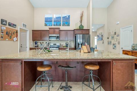 9320 Red Pine Dr, Shafter, CA 93263 photo 7