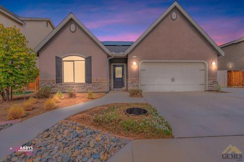 9320 Red Pine Dr, Shafter, CA 93263 photo 2