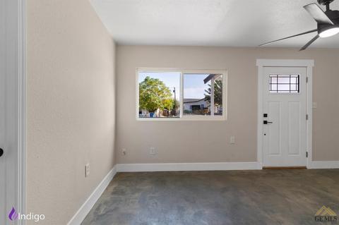 421 Naylor Ave, Taft, CA 93268 photo 3