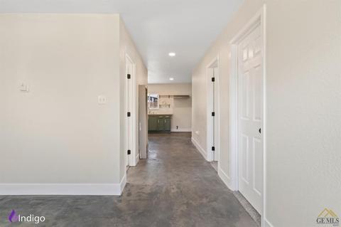 421 Naylor Ave, Taft, CA 93268 photo 5