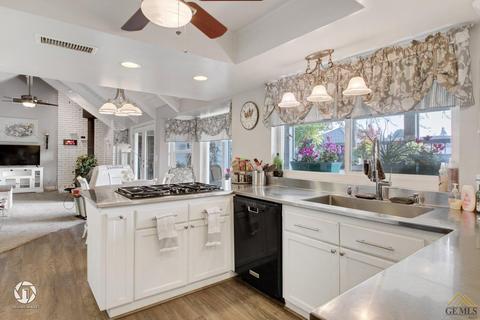 10907 Dee Dee Ave, Bakersfield, CA 93312 photo 13