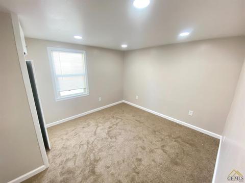 18822 Beech Ave, Shafter, CA 93263 photo 5