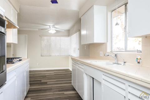 25495 Judith St, Arvin, CA 93203 photo 7