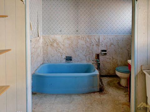201 Warren St, Taft, CA 93268 photo 12