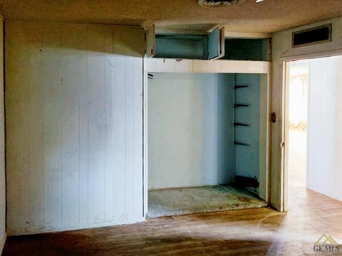 201 Warren St, Taft, CA 93268 photo 8