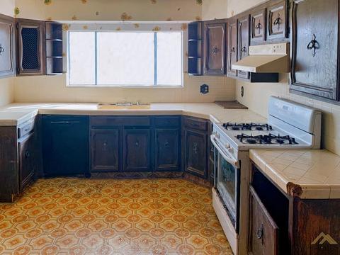 201 Warren St, Taft, CA 93268 photo 5