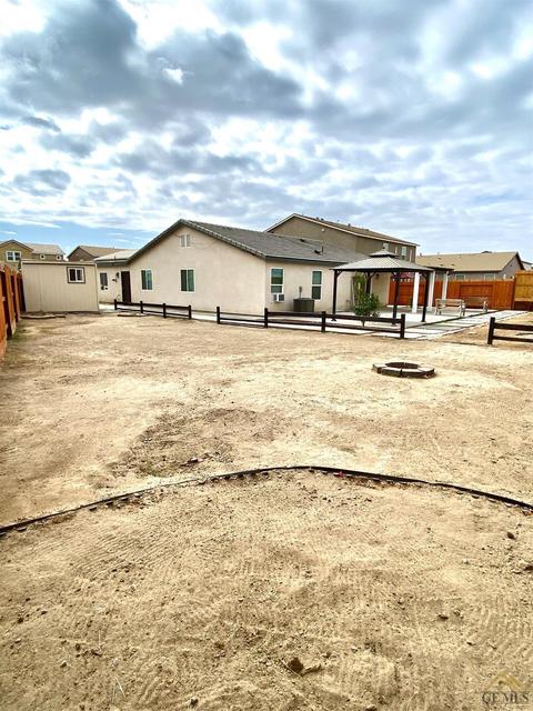 5804 Esmerelda Ave, Bakersfield, CA 93313 photo 5