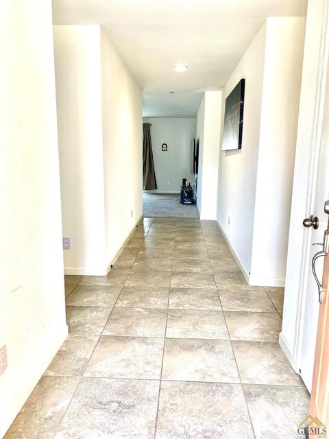 5804 Esmerelda Ave, Bakersfield, CA 93313 photo 8