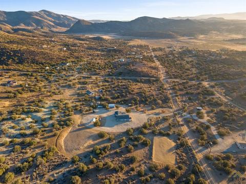 24608 Transvaal Rd, Tehachapi, CA 93561 photo 6