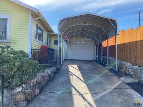 307 F St, Taft, CA 93268 photo 2
