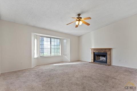 1330 S Green St, Tehachapi, CA 93561 photo 3
